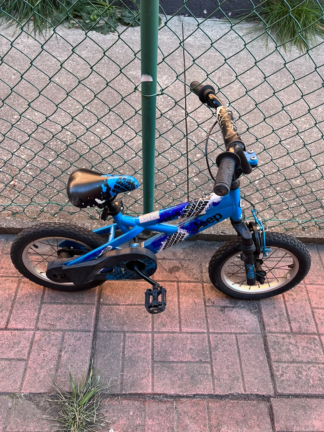 Jeep Kids Bike, Blue image indicator(3)