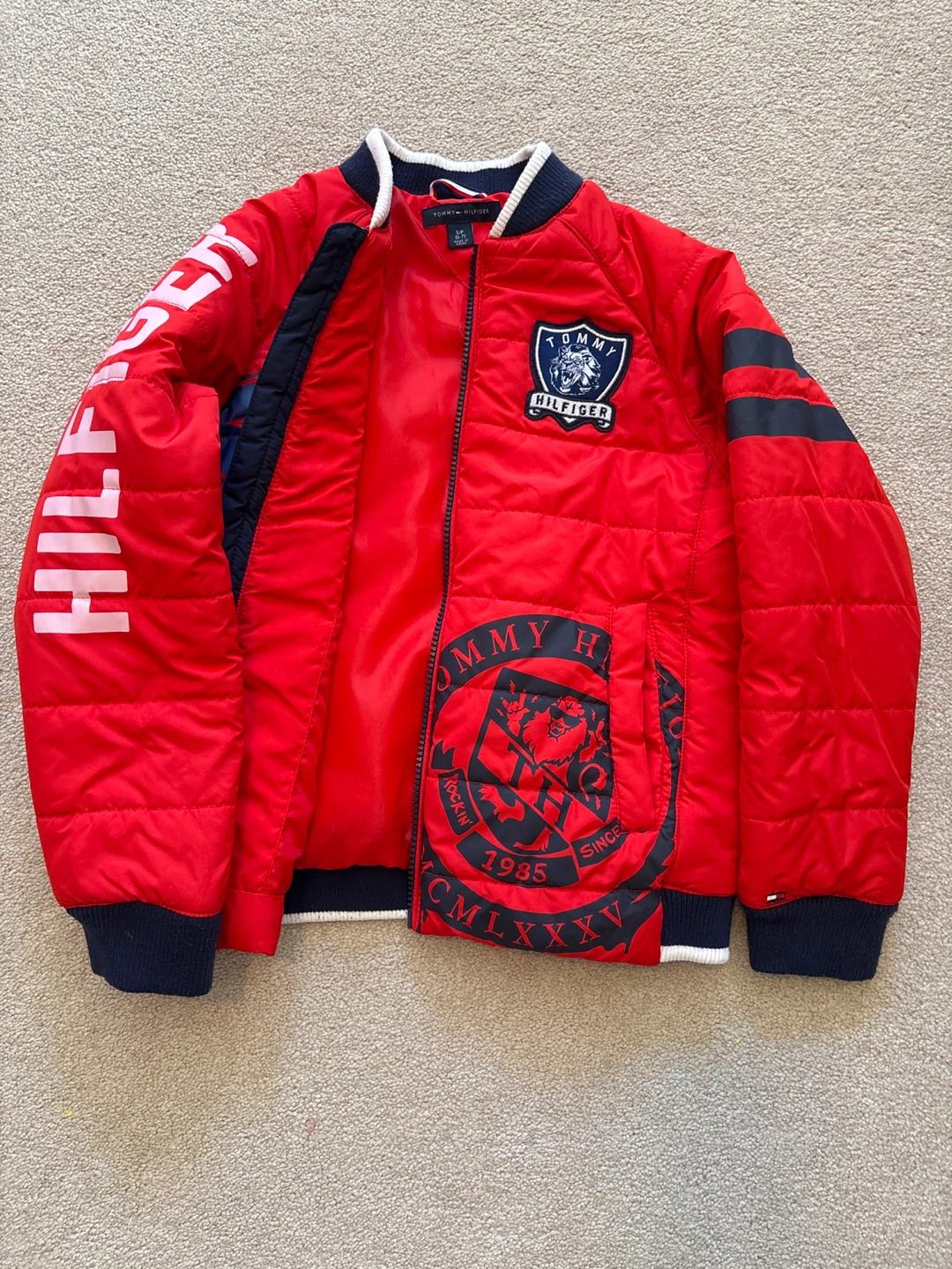 Tommy Hilfiger Red Puffer Jacket(size small)6-7 - photo 2