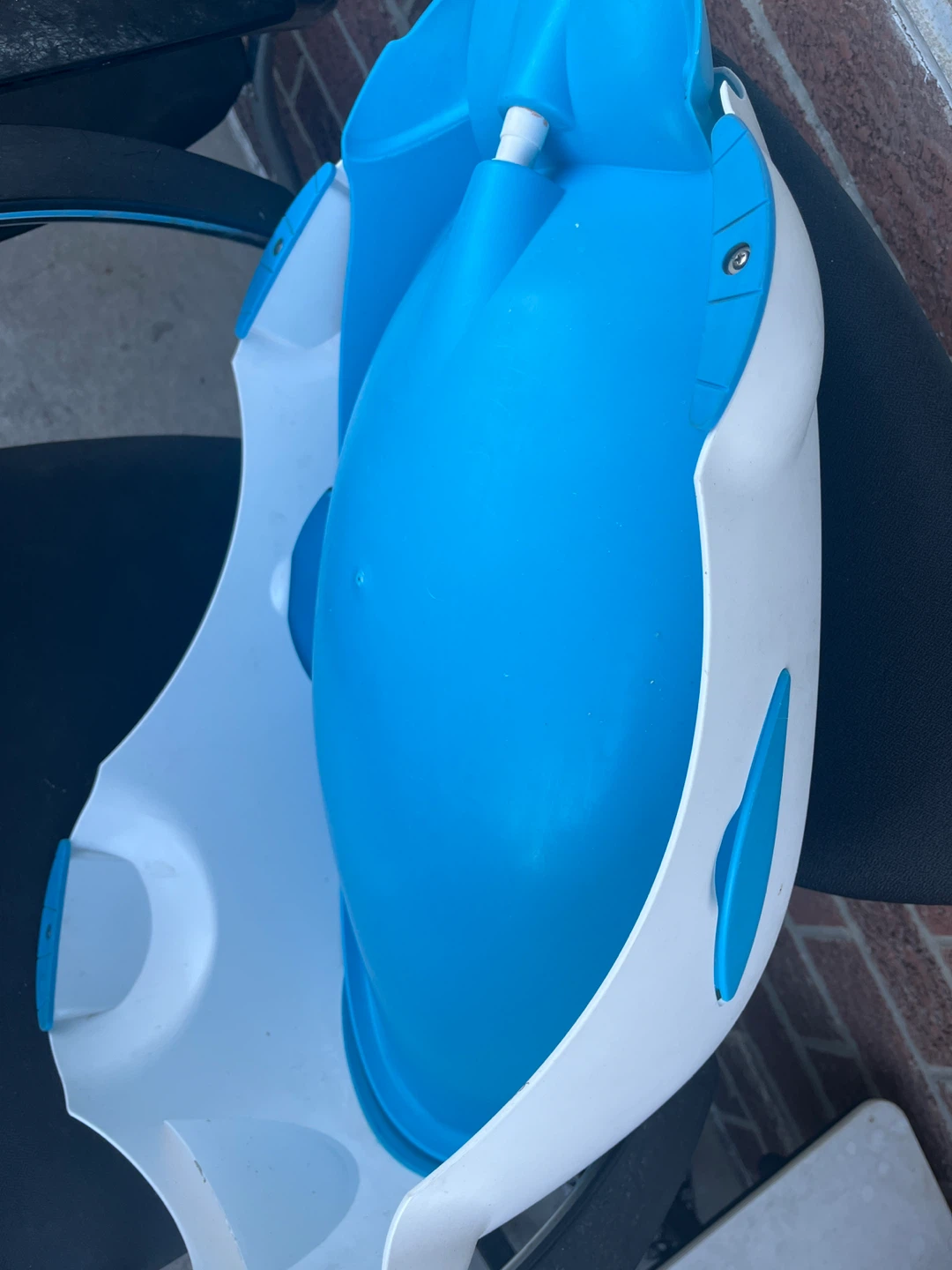 Brica Baby Bath Seat - Blue & White - photo 3