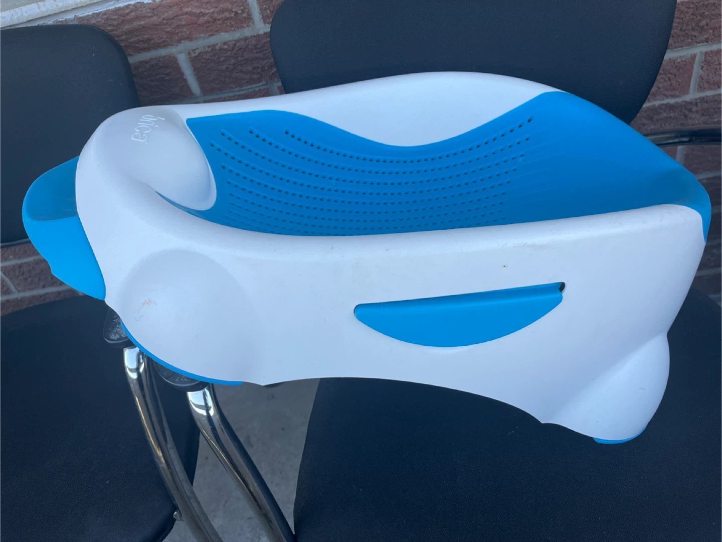 Brica Baby Bath Seat - Blue & White - photo 2