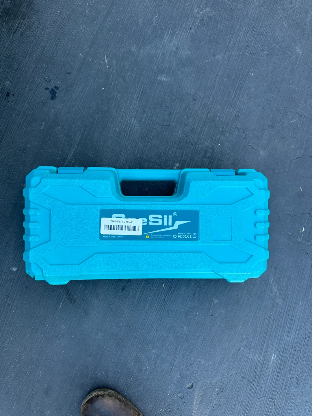Seesii Mini Cordless Chainsaw CH600+ w/ Case - photo 5
