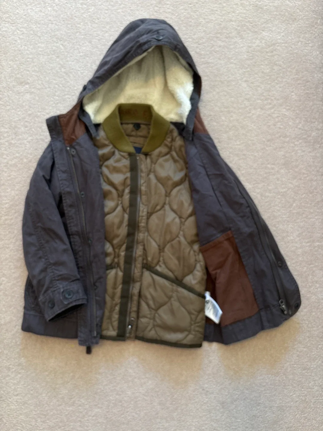 Gap kids hooded  jacket size(small 6-7) image indicator(3)