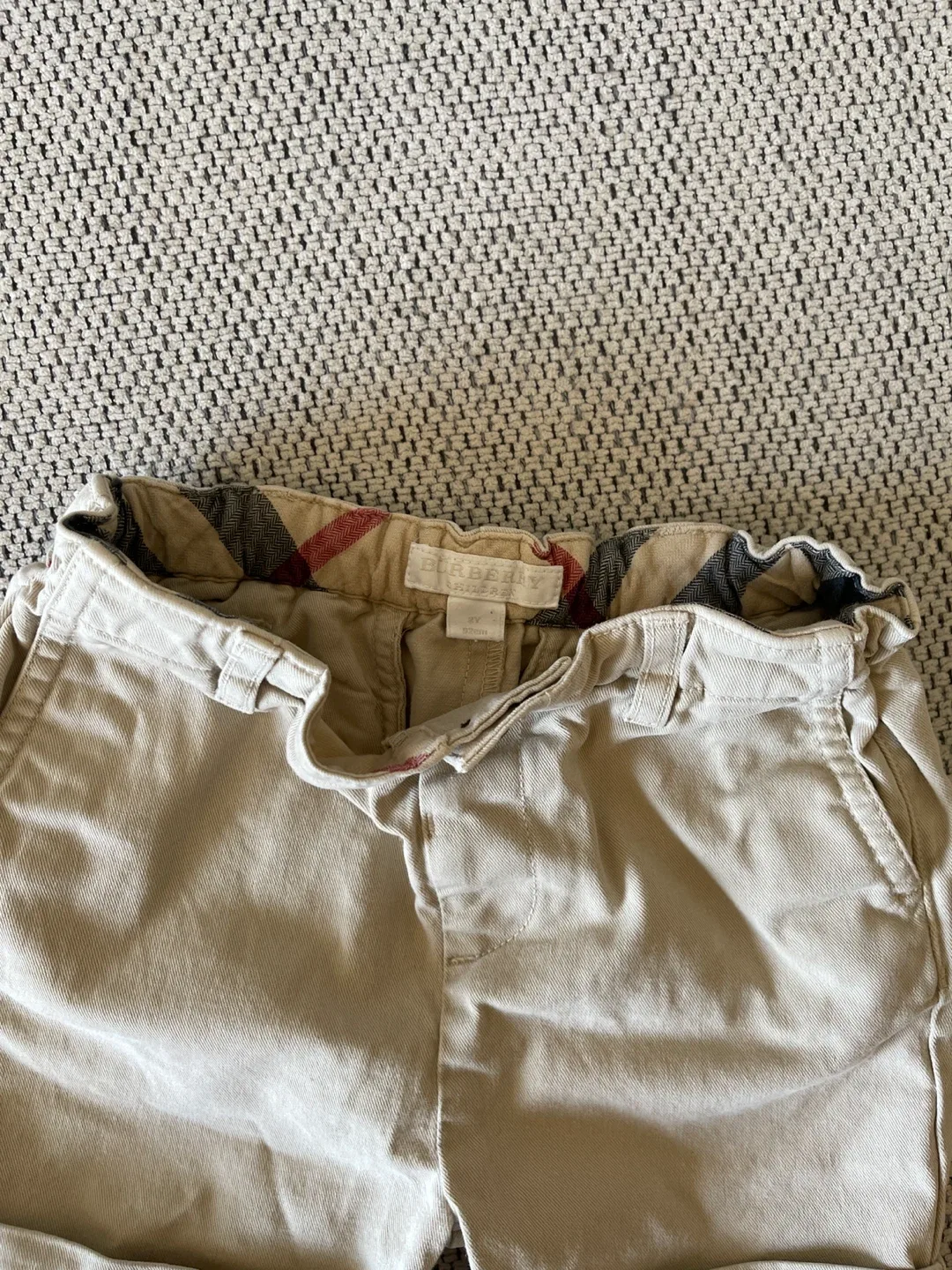 Burberry Children's Shorts - Size 2Y image indicator(3)