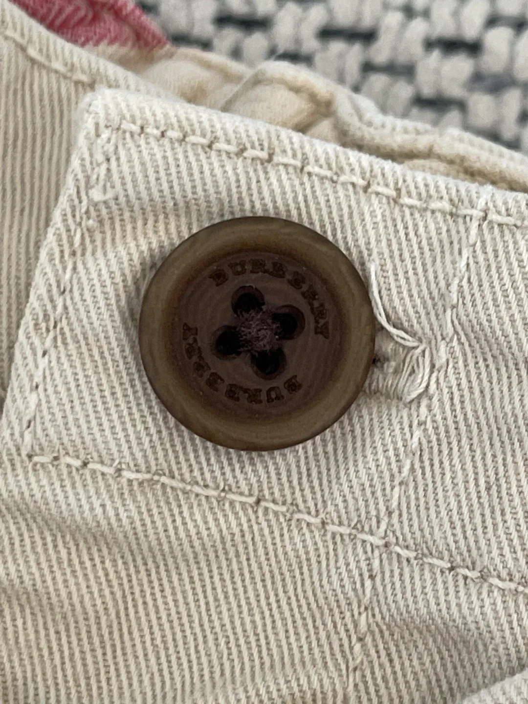 Burberry Children's Shorts - Size 2Y image indicator(9)