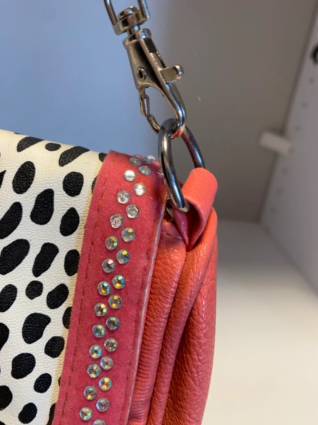 New Coral & Dalmatian Print Shoulder Bag image indicator(4)