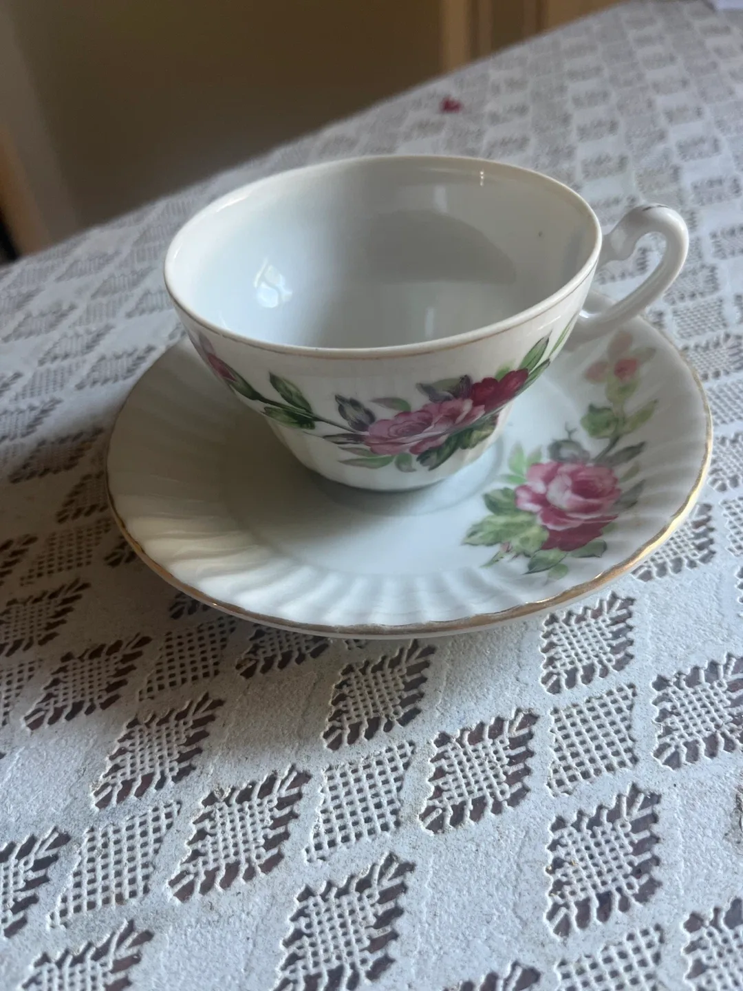 Oakwood Tea Cup and Saucer Set thumbnail