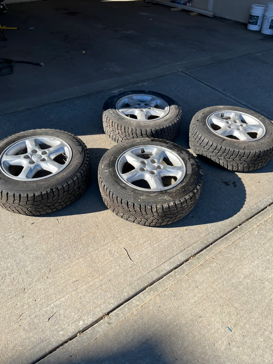 Toyota Rims with Winter Tires - 205/65R16 - photo 3