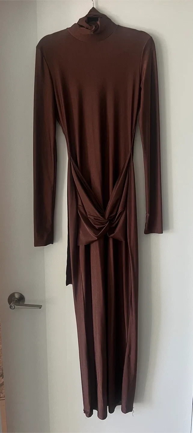 Brown Long Sleeve Maxi Dress - Size M image indicator(2)