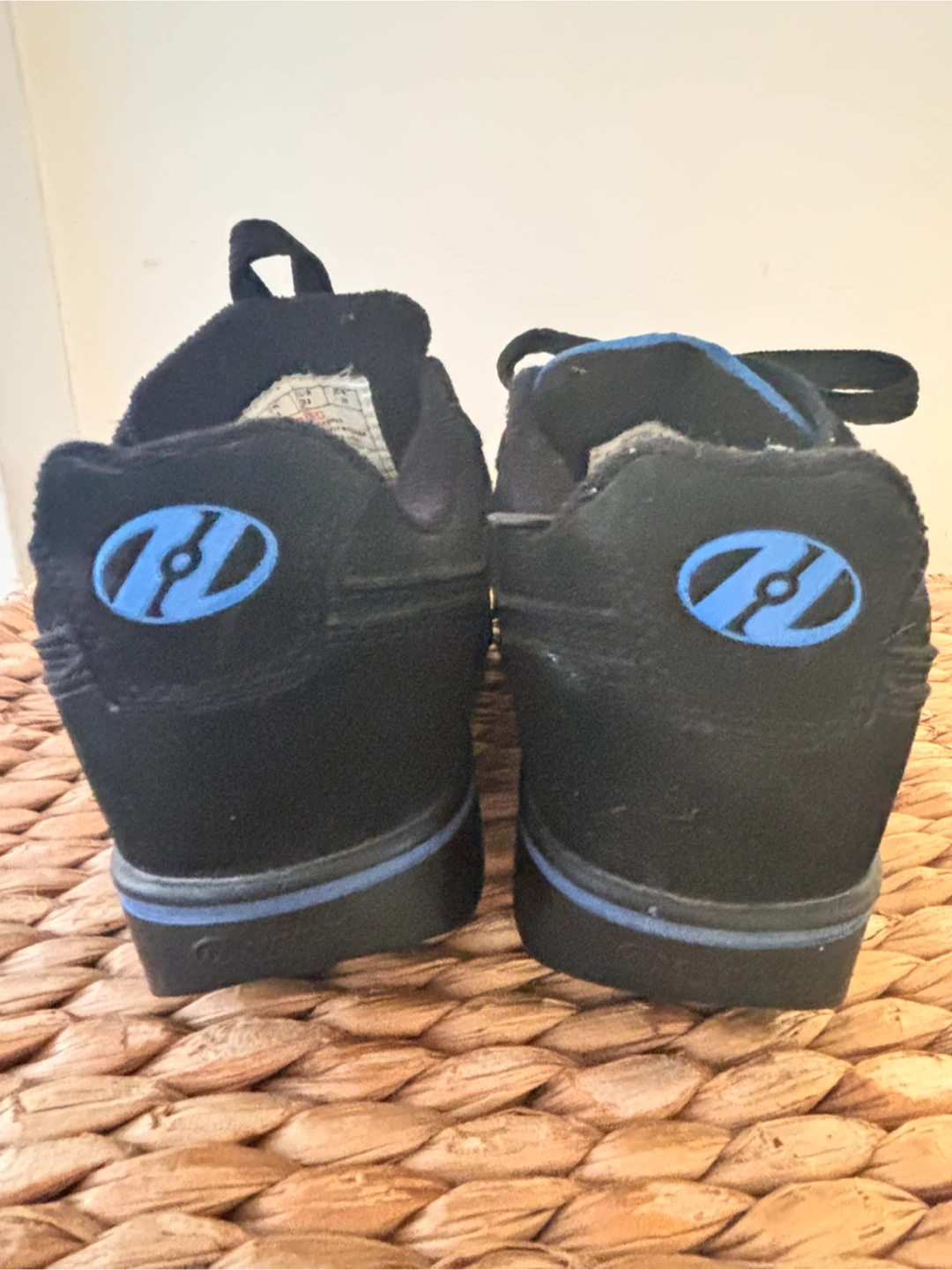 Heelys Skate Shoes - Black, Size 1 (Youth) - photo 3