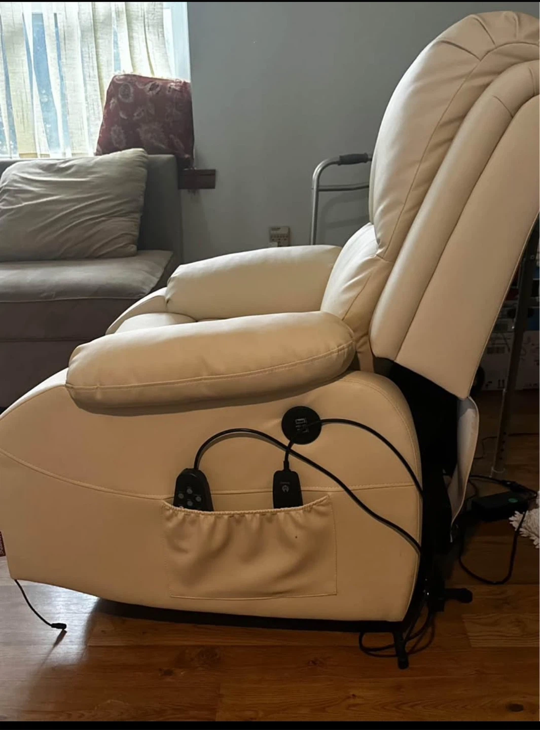 Cream Electric Powerlift Recliner Chair - photo 5
