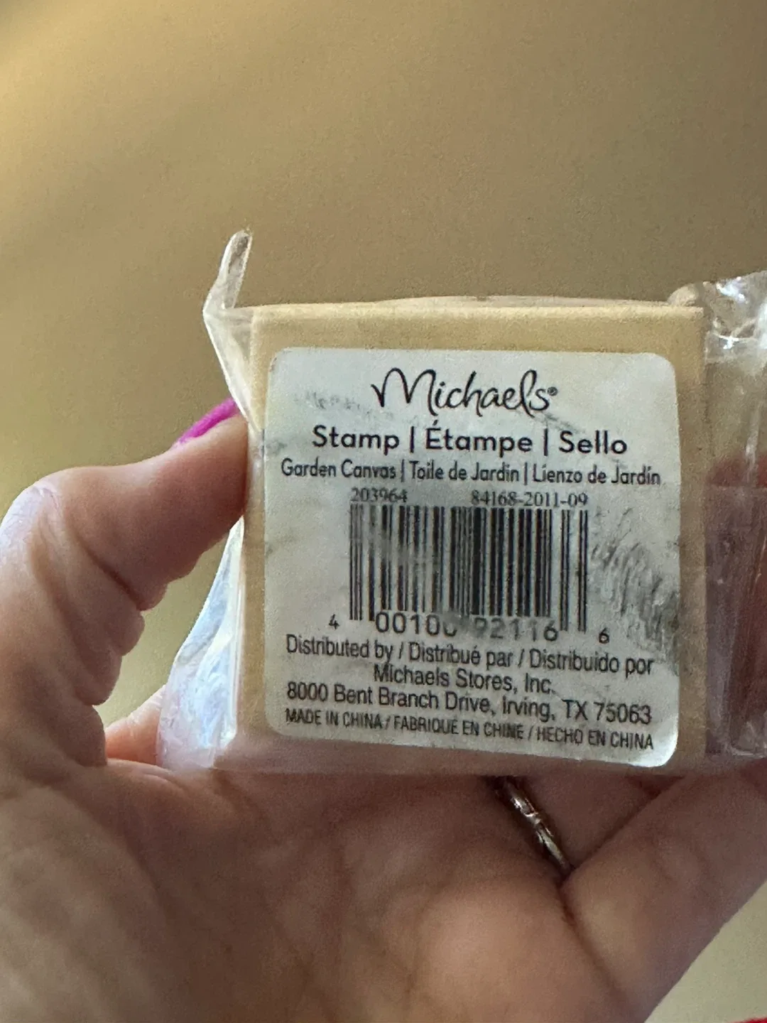 Michael's Letter “P” Canvas Stamp image indicator(2)