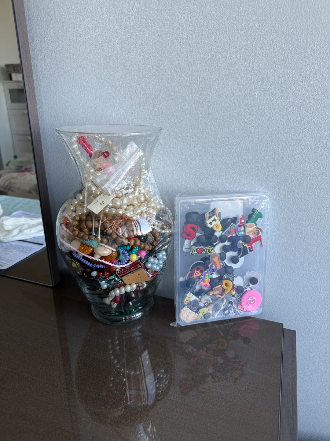 Vase Full of Jewellery - photo 3