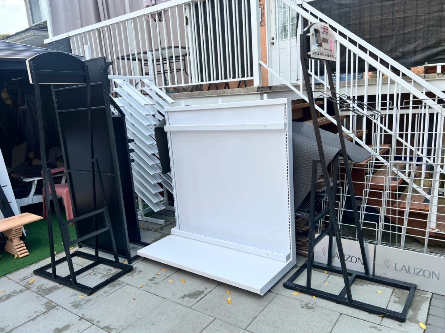 Free metal display cases or recycled for cash - photo 2