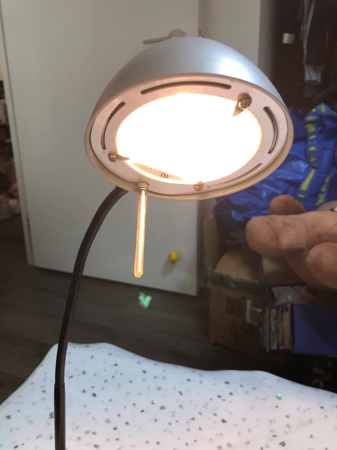 Pinhgu Desk Lamp - Silver 🧡 Good condition image indicator(2)