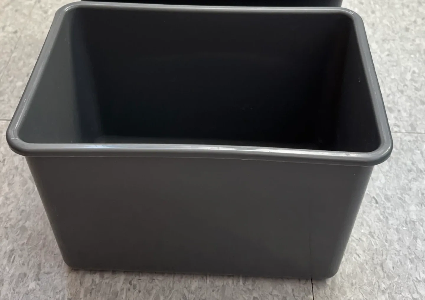 🧡Grey Plastic Storage Bins - Set of 2 image indicator(2)