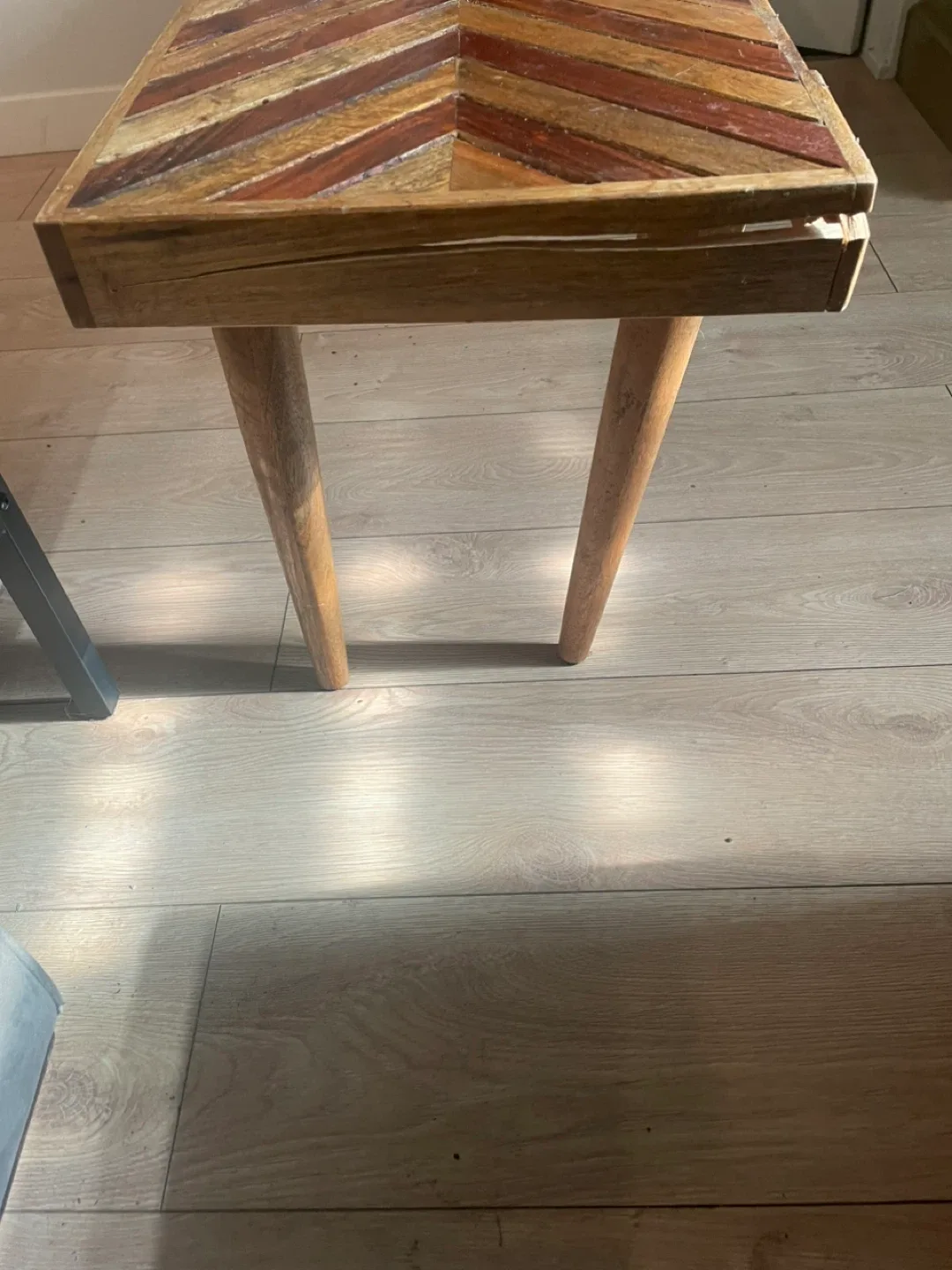 Solid wood coffee table image indicator(6)