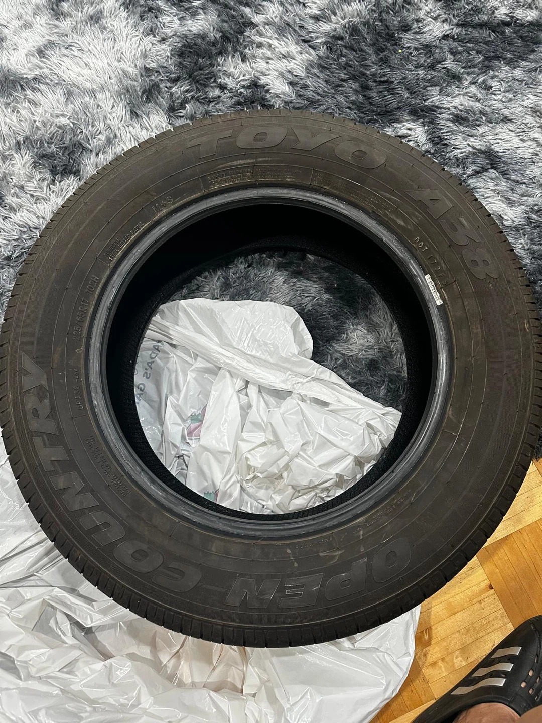 Toyota tires 225 /65R17 102H - photo 4