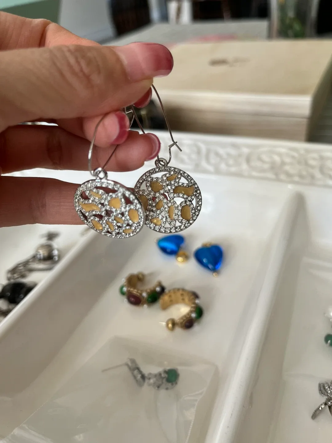 Round Dangle Earrings - Silver Tone image indicator(5)