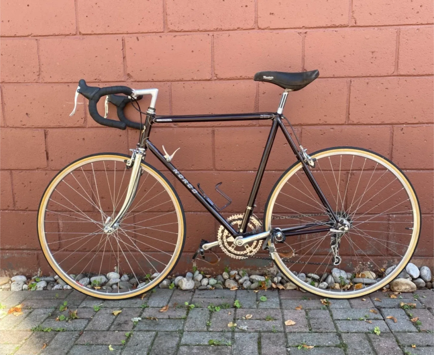 Vintage Norco Road Bike size M image indicator(3)