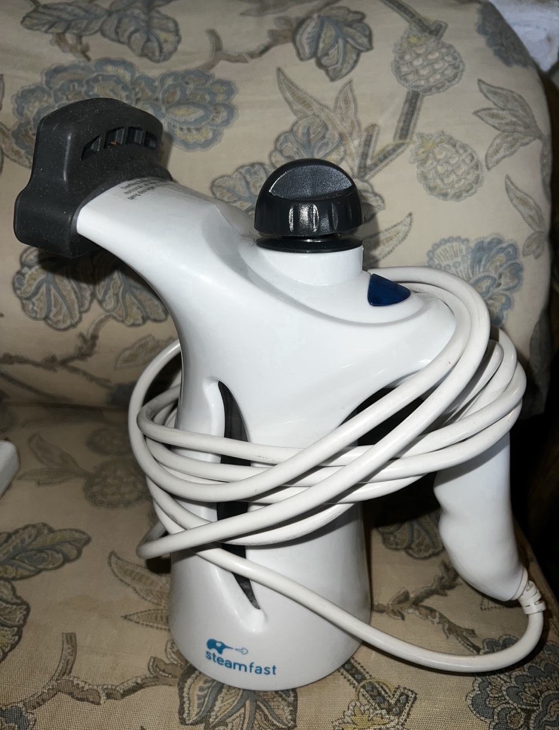 Steamfast SF-407 Fabric Steamer - photo 2