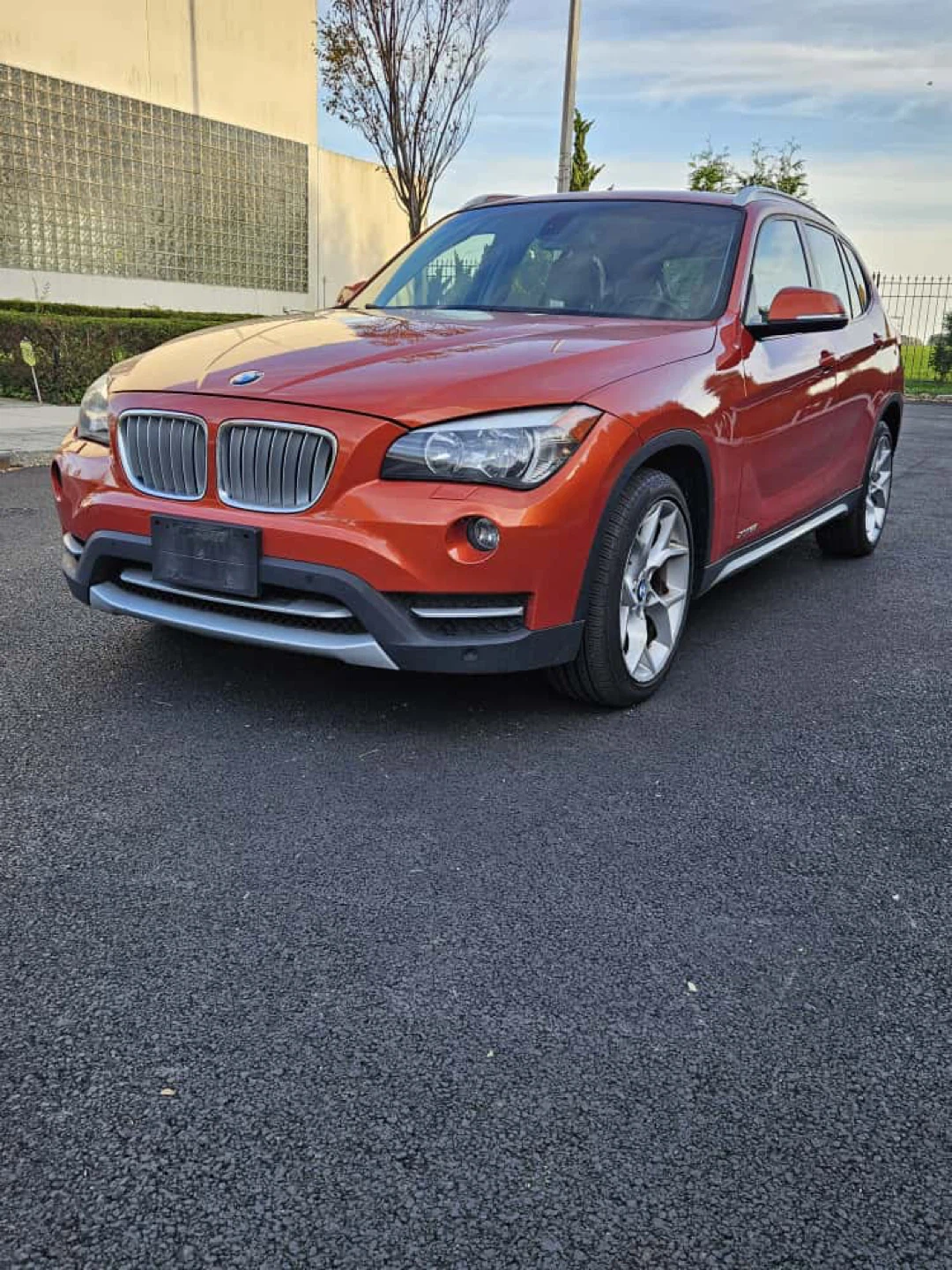 2014 X1. 2.8 x hatchback.