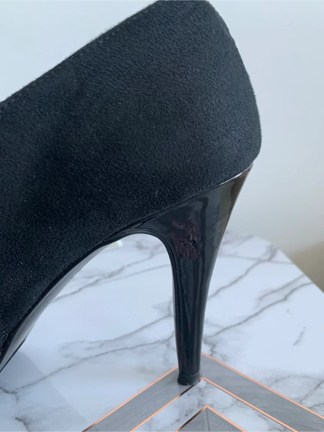 IMPO Black Heels Faux-Suede Booties, Size 8 image indicator(9)