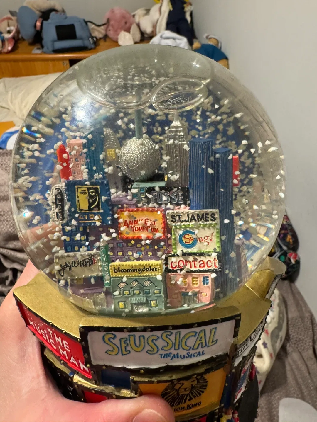 🧡Broadway Musical Snow Globe image indicator(5)