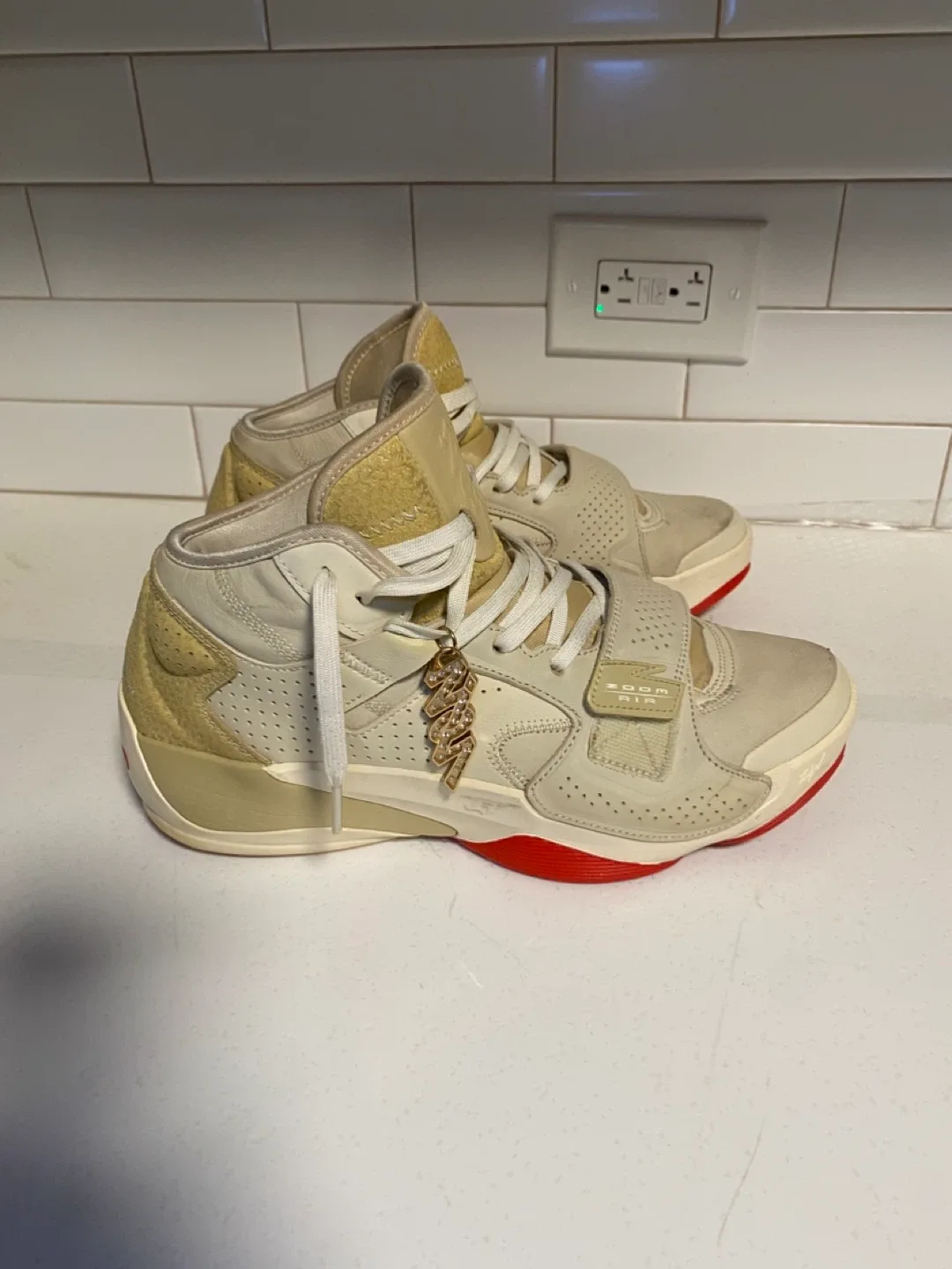 Nike Jordan Zion 2 PF Men's Shoes Fossil DO8991-217 Size 10 thumbnail