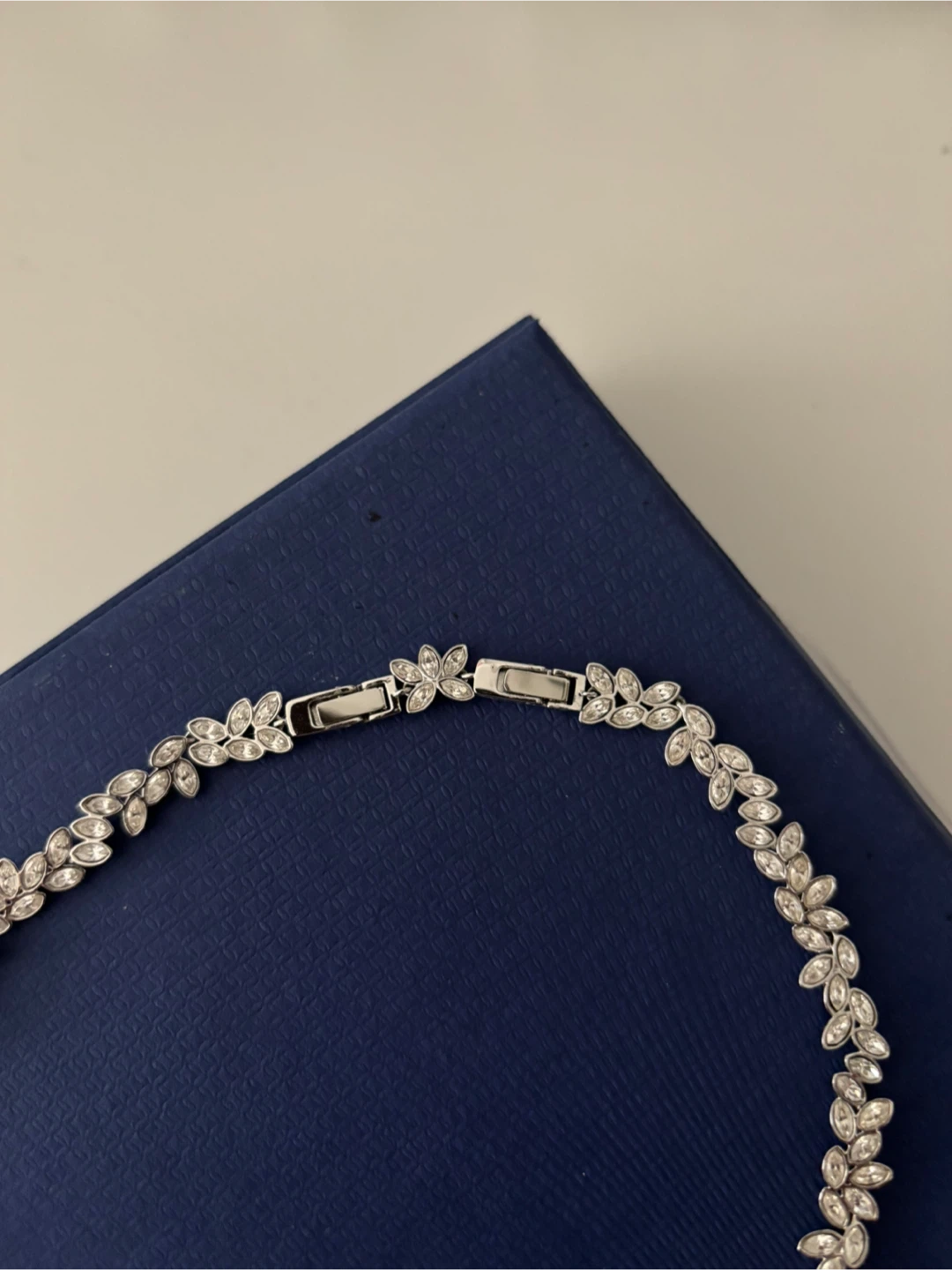Swarovski Necklace with Original Box - photo 2