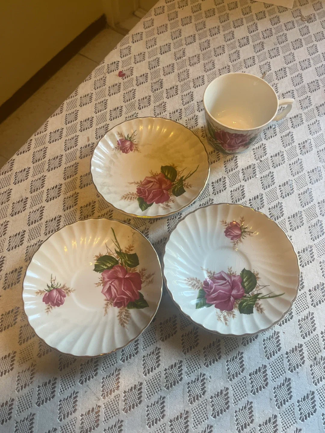 Swinnertons 'Alicia' Tea Cup & Saucer Set image indicator(2)