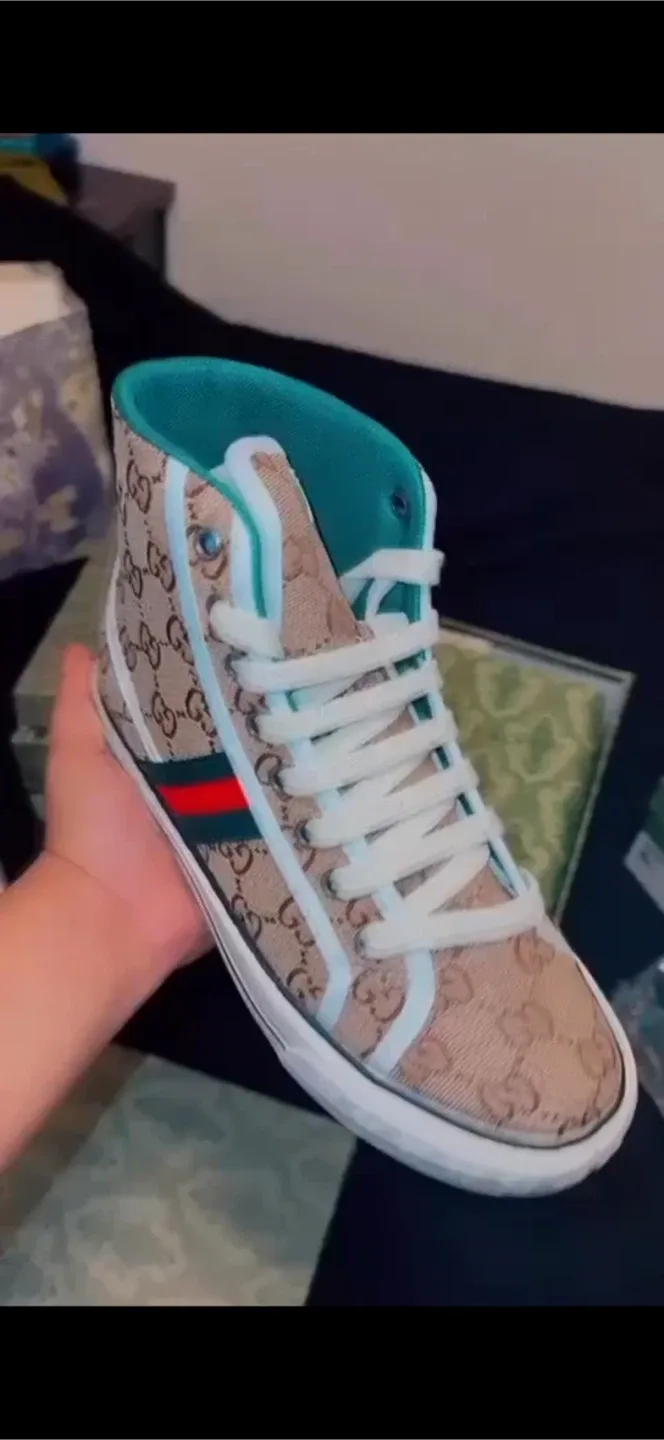 Zapatos image indicator(10)