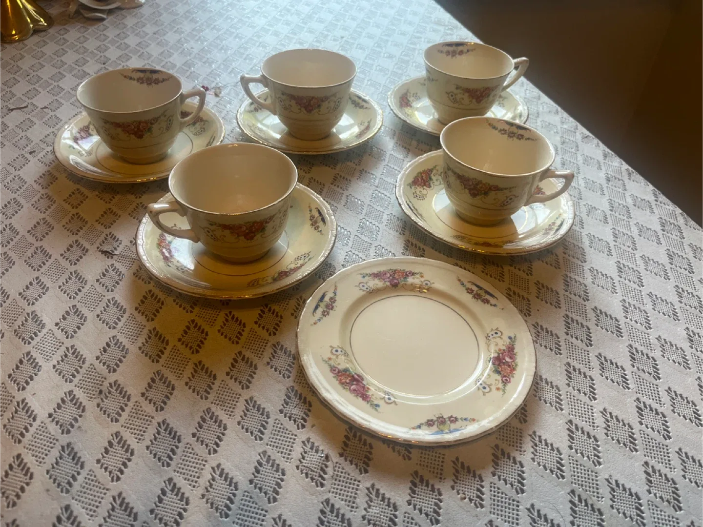 Rosalind Made in England Tea Cup & Saucer Set thumbnail