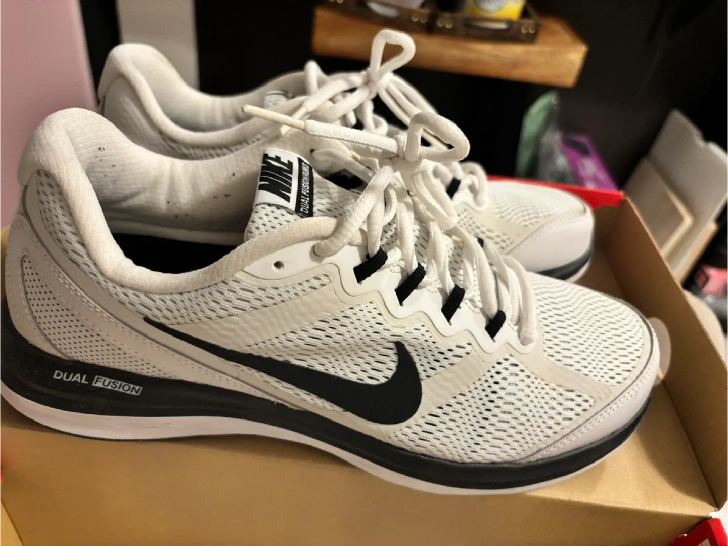 Nike Air Pegasus 83 LTR White, Size 9.5 image indicator(2)