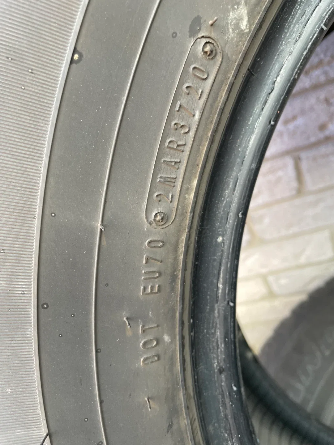 Dunlop AT20 P265/70R17 Tire image indicator(4)