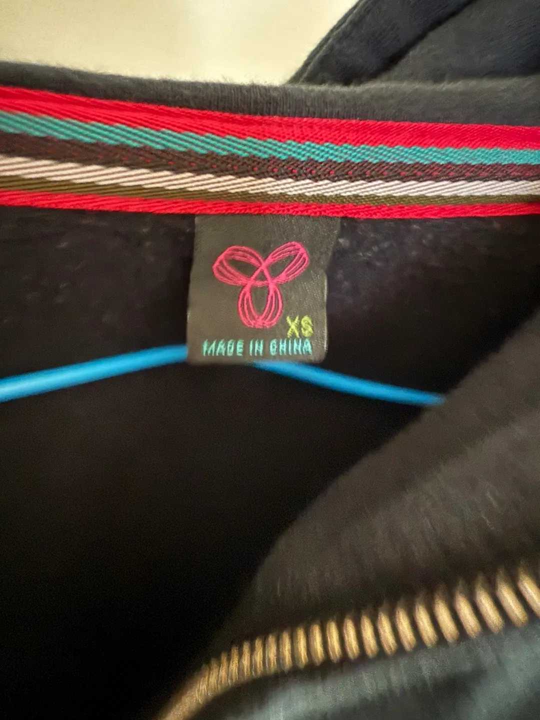 TNA Black Zip-Up Hoodie - Size XS image indicator(5)