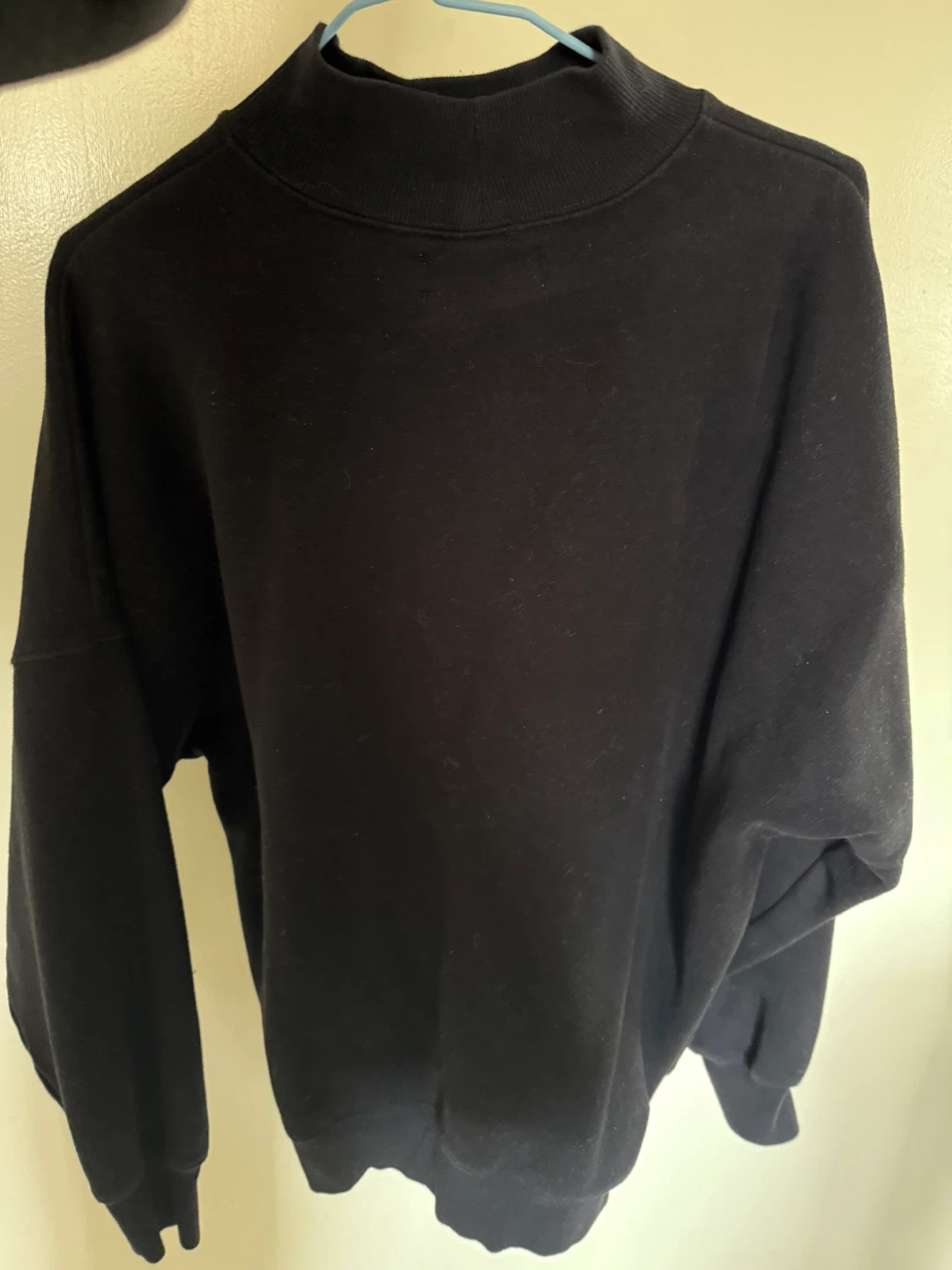 TNA Black Sweatshirt Size 1 - photo 2