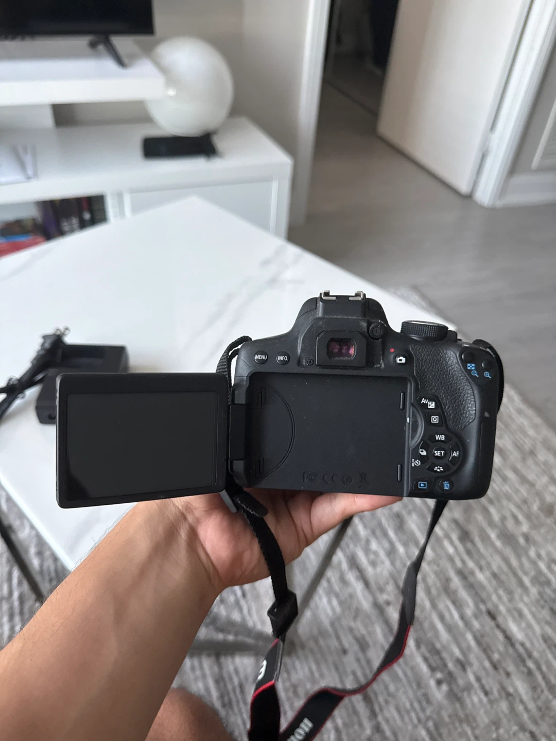 Canon EOS Rebel T6 Digital Camera w/ Accessories - photo 3