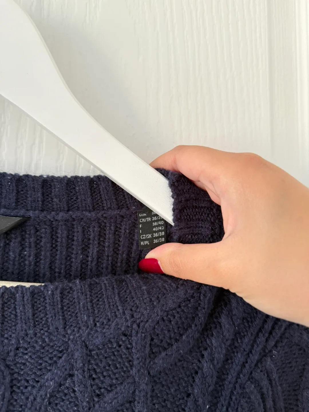 Navy Cable Knit Sweater image indicator(3)