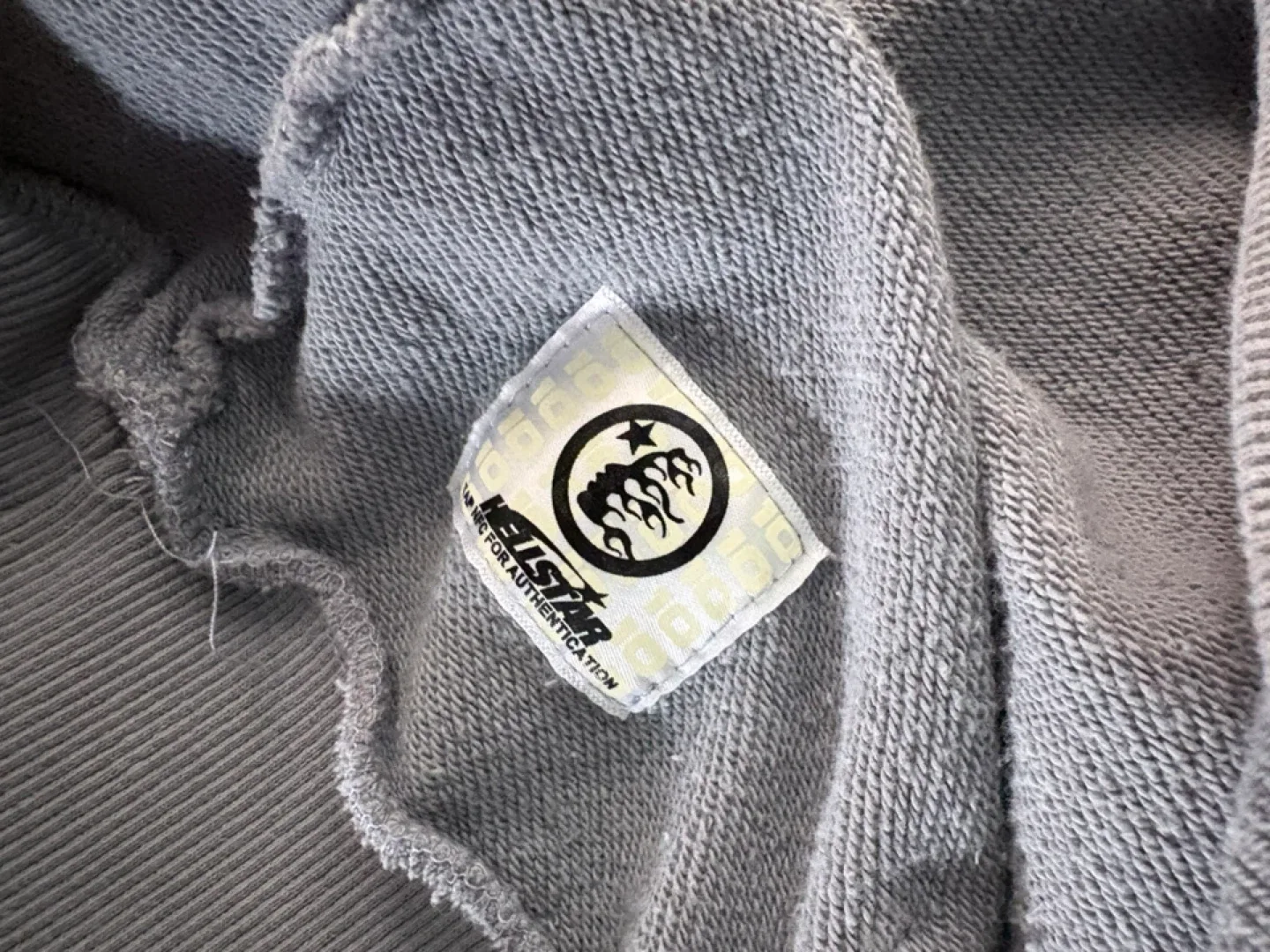 Hellstar track size medium image indicator(3)