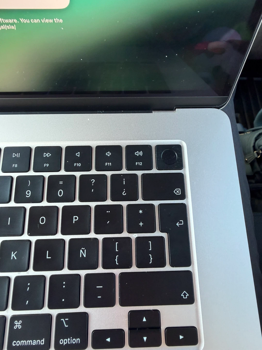 MacBook Air M2 15’ 8gb RAM- 256gb - photo 4
