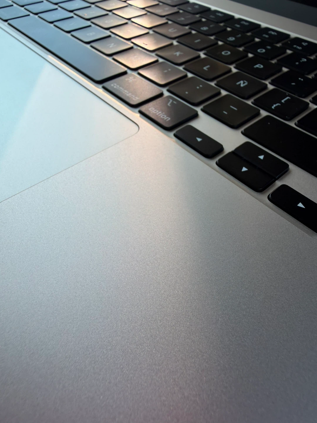 MacBook Air M2 15’ 8gb RAM- 256gb - photo 3