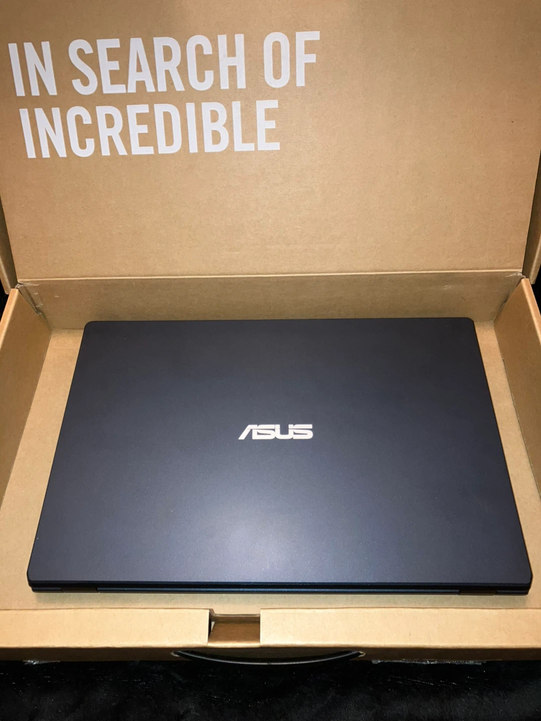 ASUS Laptop - Lightweight Design - photo 4