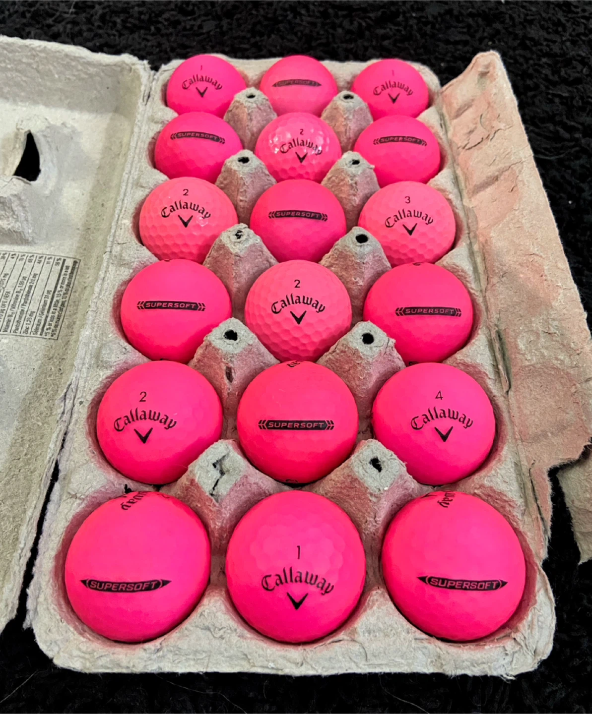 18 Callaway Supersoft Pink Golf Balls