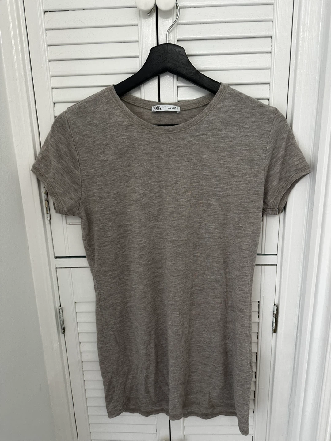 Zara Basic T-Shirt - Size L - Beige