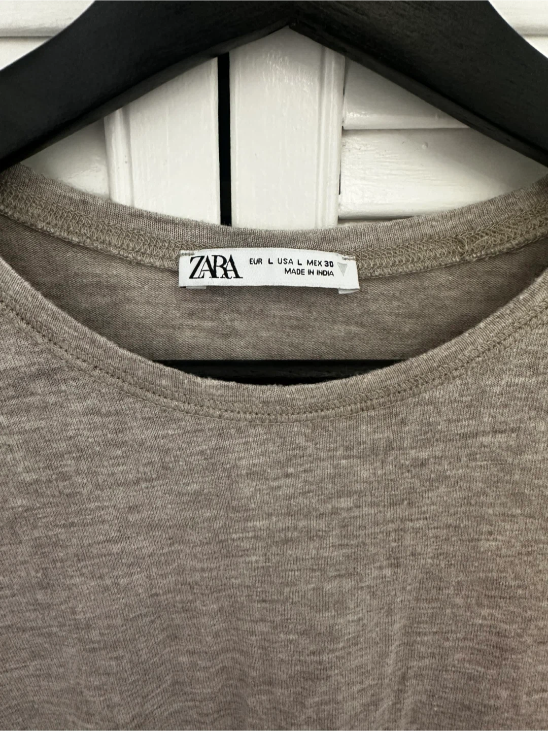 Zara Basic T-Shirt - Size L - Beige - photo 3