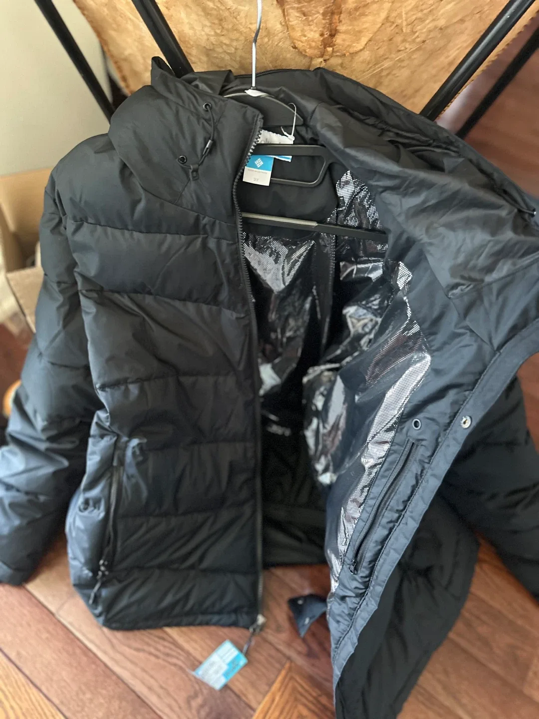 Plus size Columbia Black Puffer Jacket 3X - woman’s image indicator(2)