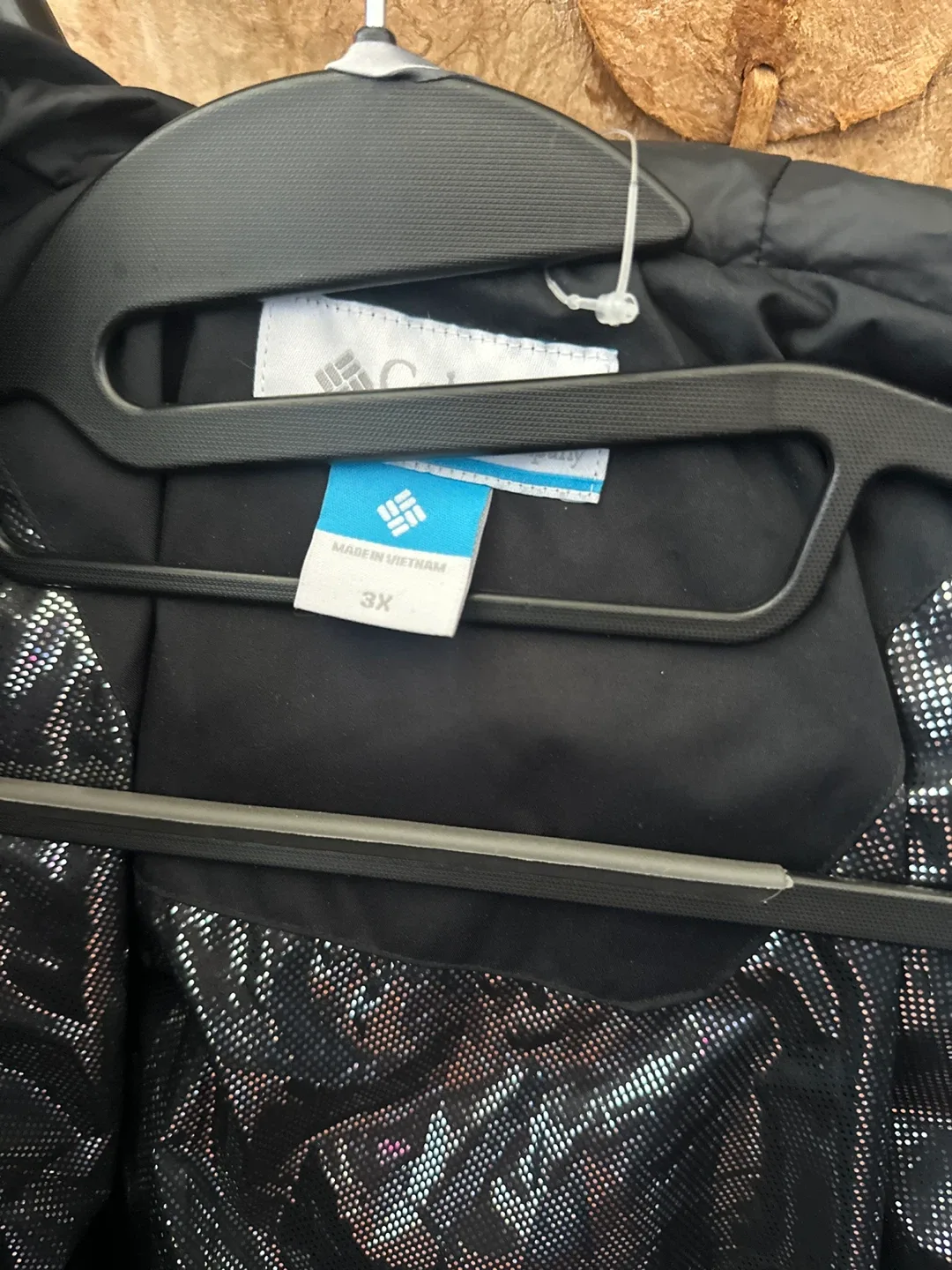 Plus size Columbia Black Puffer Jacket 3X - woman’s image indicator(5)