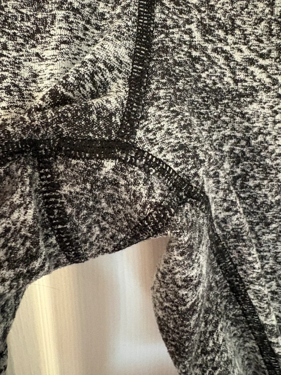 Lululemon Leggings - Black & White Pattern image indicator(2)