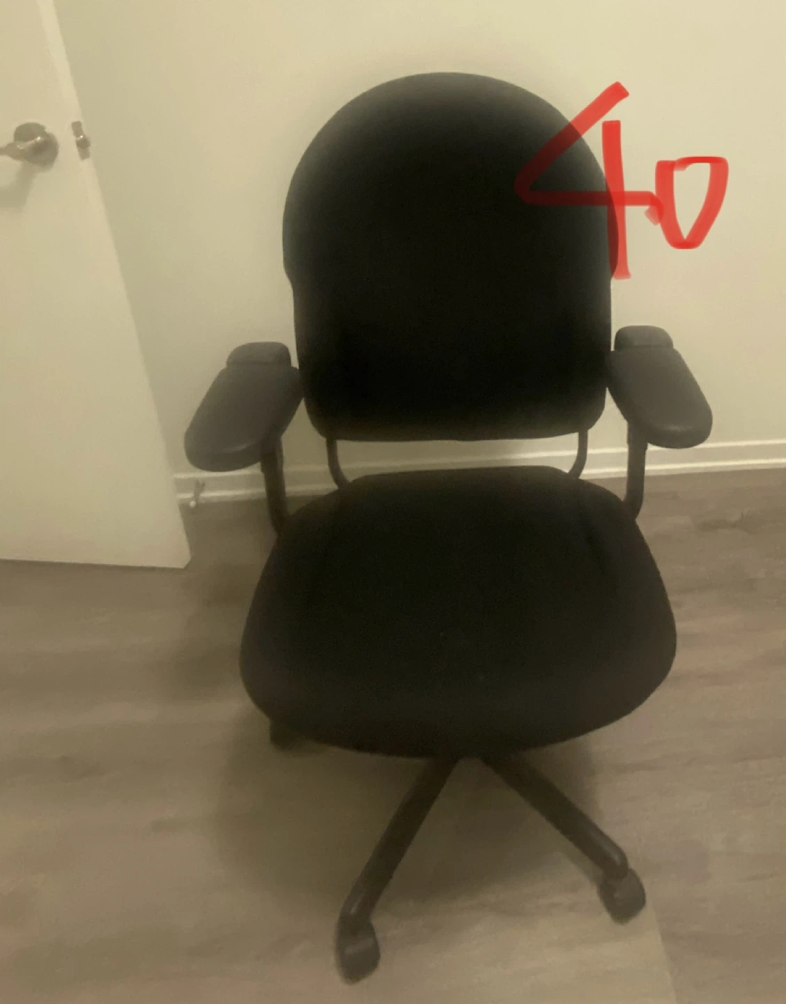 Black office chair