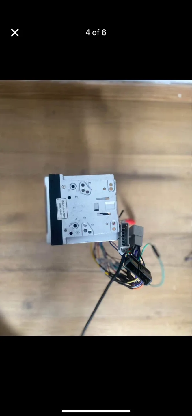 Touchscreen Car Stereo - Apple CarPlay / Android Auto image indicator(5)